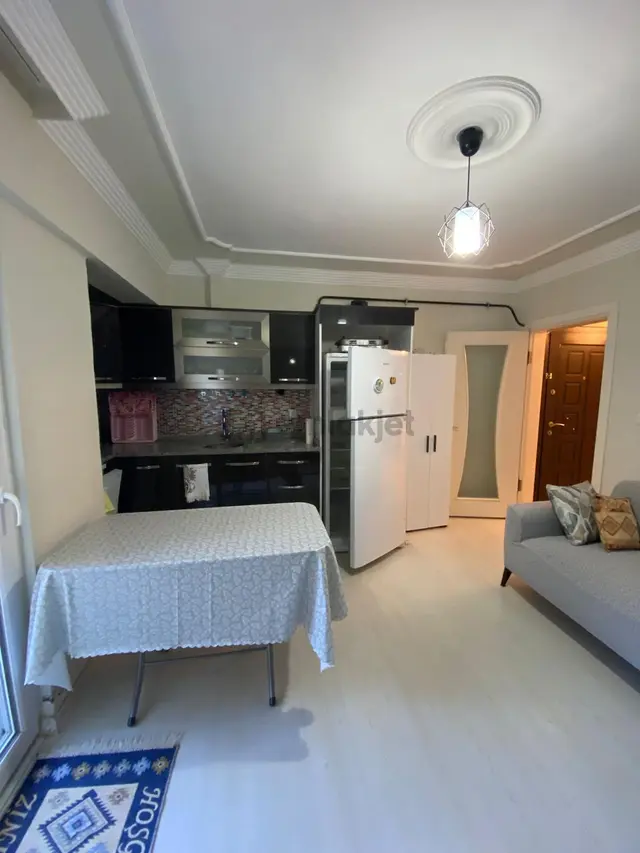 Kaçırılmayacak Deniz Manzaralı Satılık 2+1 Fırsat Daire 3