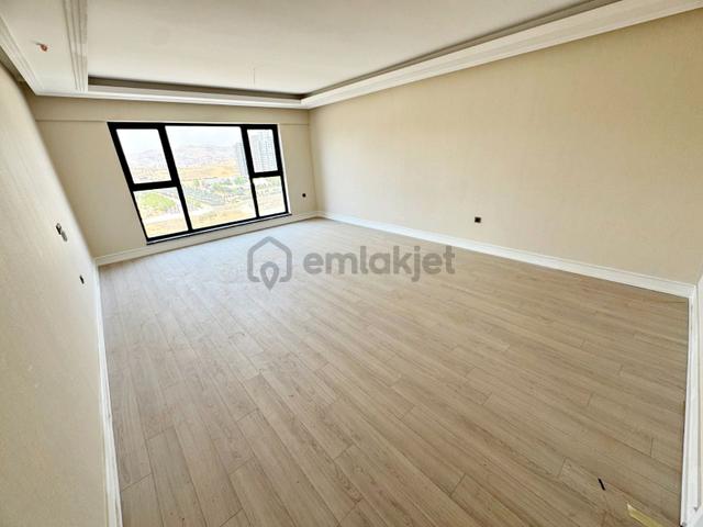 Relax'tan Bulvara Cephe 13.katta Ultra Lüx Emsalsiz 4+1 5