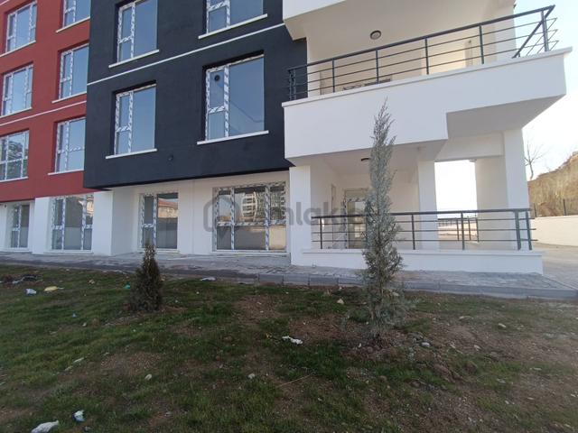 Kent'ten Kıbrıs Köyü Girişi Yeşilbayır Merkez Saat Kulesi Yakını Çok Katlı Sitede Uygun Fiyata!!! 2