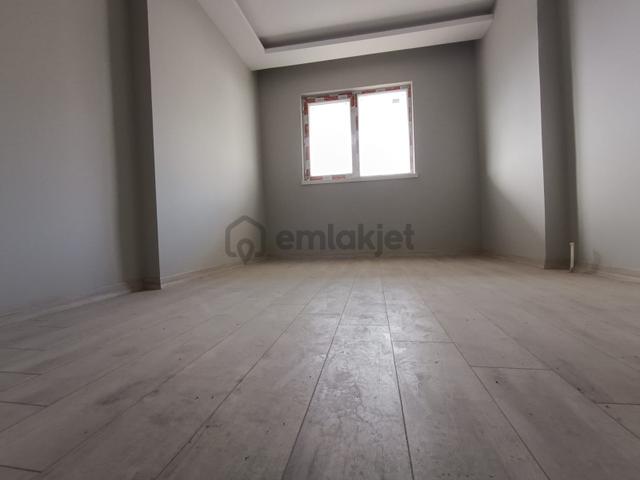 Kent'ten Yeşibayır Saat Kulesi Yakını 4 Bloklu Güvenlikli Ve Prestijli Sitede Yüksek Giriş !!! 2