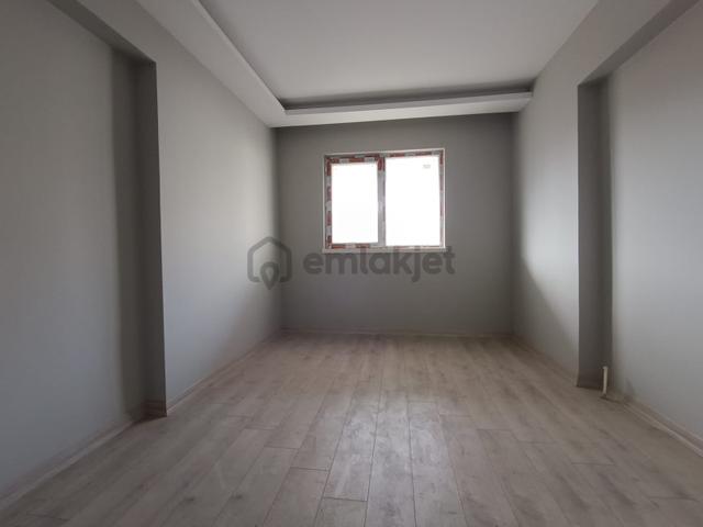 Kent'ten Yeşibayır Saat Kulesi Yakını 4 Bloklu Güvenlikli Ve Prestijli Sitede Yüksek Giriş !!! 4