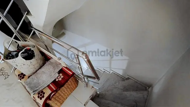 İlkon'dan Çalış Plajı'na 300 Metre Satılık 4+1 Tripleks Villa 2