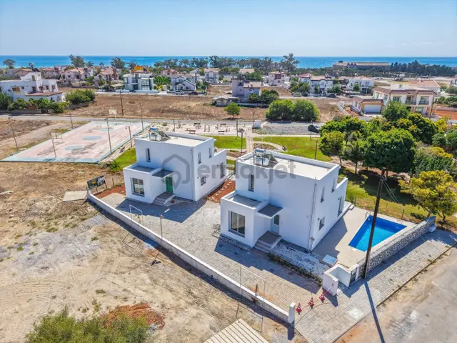 Kıbrıs İskele Boğaz'da,denize 600 M Hemen Taşınmaya Hazır Müstakil Villa-koçanı Hazır 1
