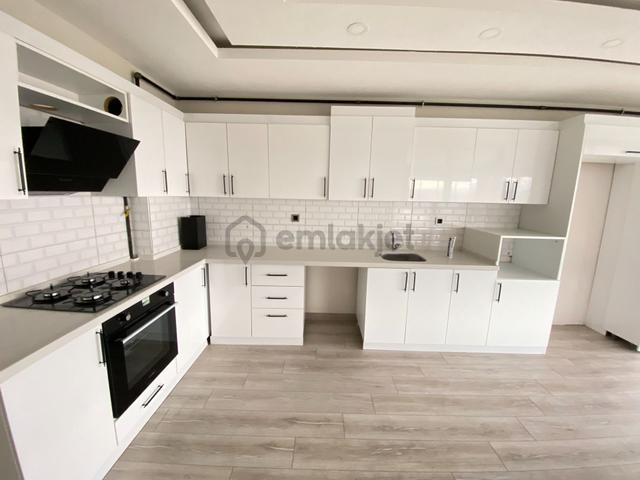Gökçe Emlak'tn Sarayda Sitede Ultrageniş 4+1 Satılık Sıfır Daire 5
