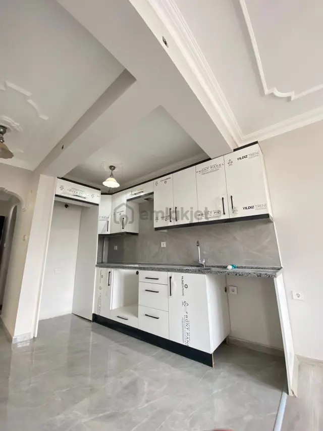 ✅utku Mahallesi🏡 ✅2+1 80m2 4 Katlının 3 Katı ❇️full Tadilatlı Özelikli Petek Kombili 1