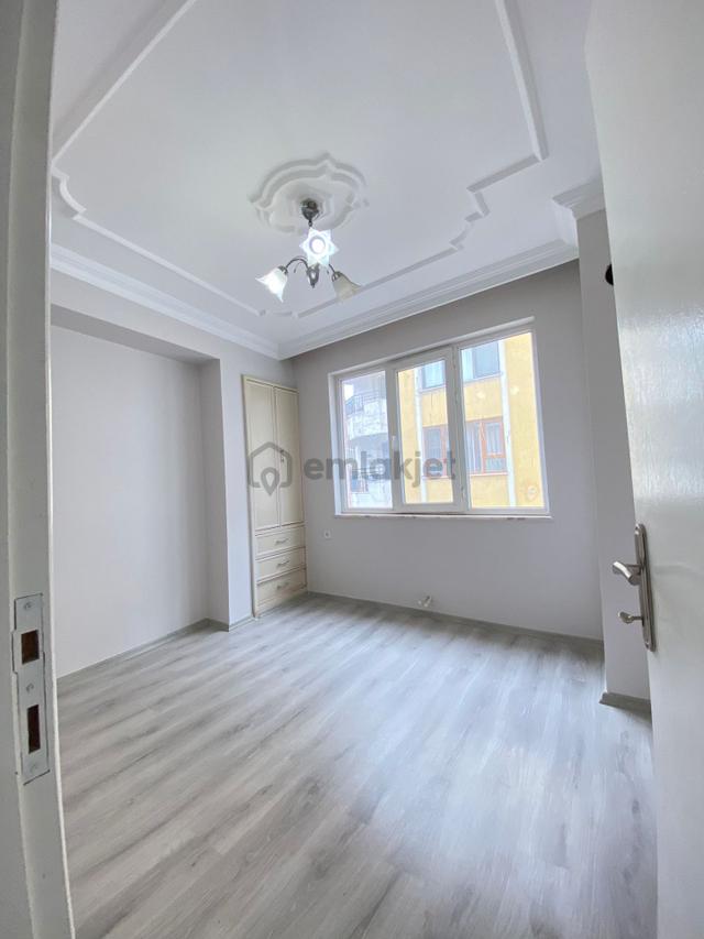 ✅utku Mahallesi🏡 ✅2+1 80m2 4 Katlının 3 Katı ❇️full Tadilatlı Özelikli Petek Kombili 4