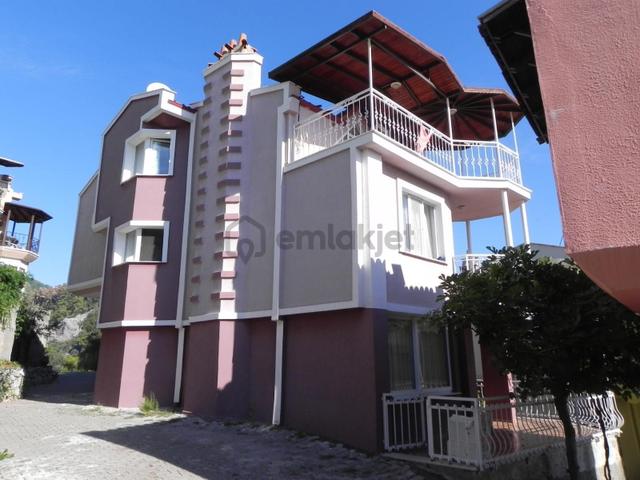 Marmaris'de Çok Sosyal Site İçinde Büyük Villa.. Marmaris'de Çok Sosyal Site İçinde Büyük Villa..