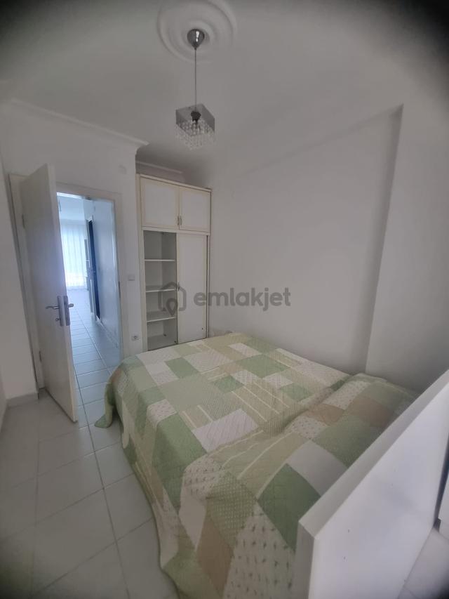 Satılık 1+1 Eşyalı Daire/havuzlu Sitede 4
