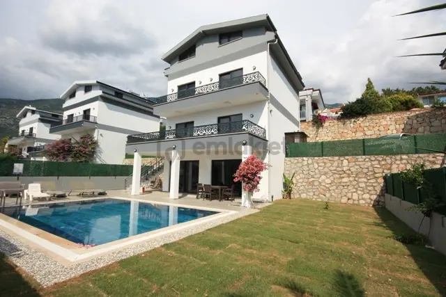 Fethiye Ölüdeniz Ovacıkta Satılık Lüks 4+1 Havuzlu Villa 2