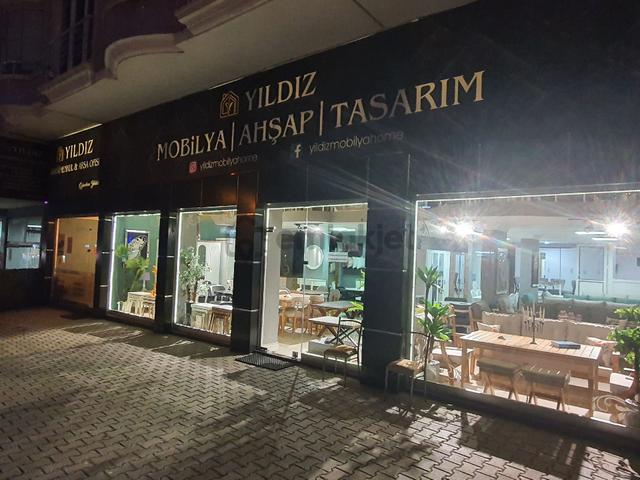 Yıldız Gayrimenkul'den Cadde Üzerinde Ticari Hacmi Yüksek 550 M2 3 Katlı Satılık Mağaza 3