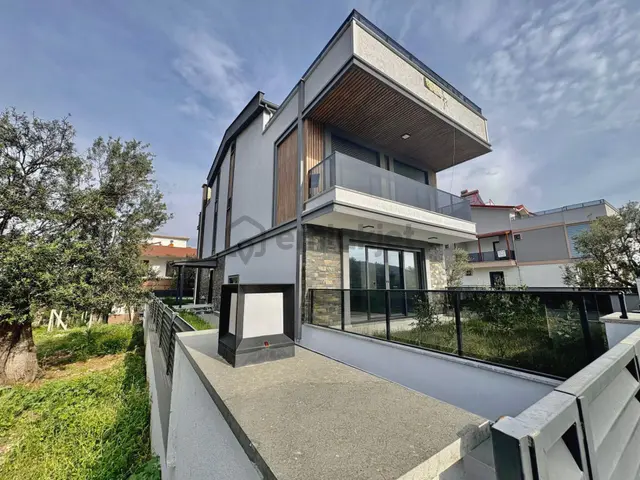 ▓zeytinli Gayrimenkul'den Gürede Doğayla İç İçe & Ultralüx Villa 1