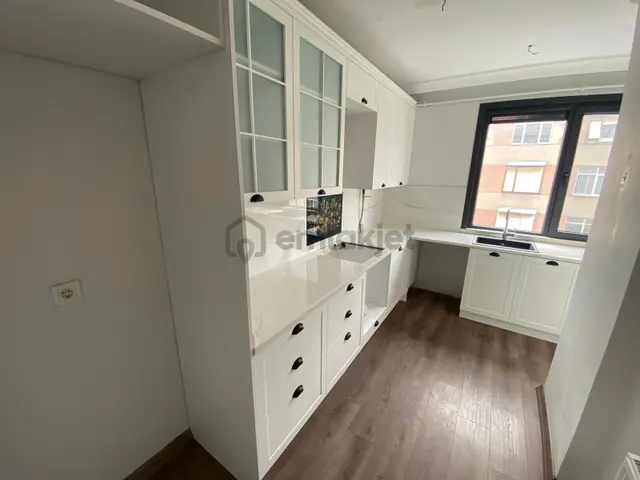Kaçmaz'dan Ön Cephe Minibüse Yakın Ara Kat Ferah 2+1 Daire 5