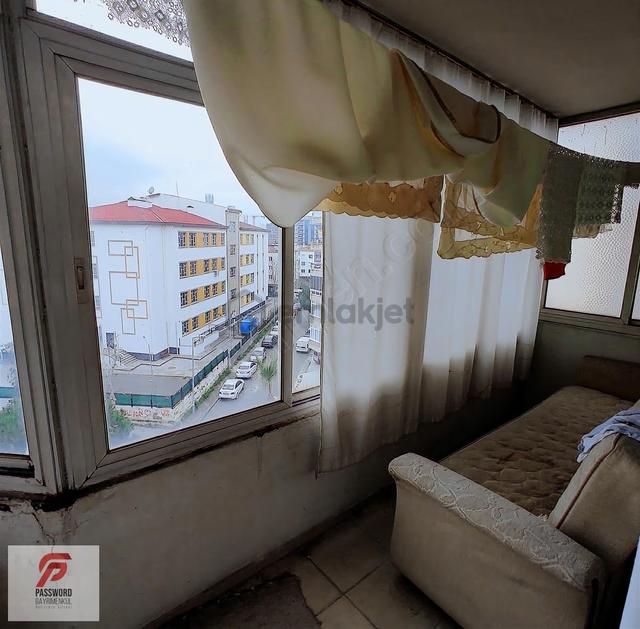 Bayraklı Mansuroğlu'nda Satılık 3+1 Daire 2