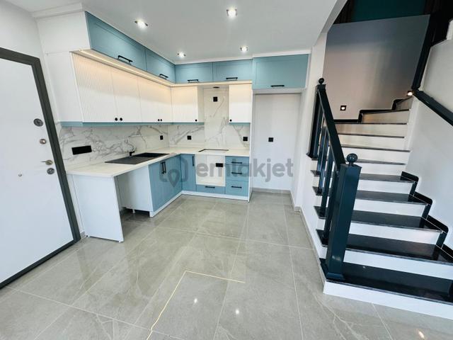 Didim Hisar Mahallesinde 3+1 Satılık Bahçeli Lüks Villa 4