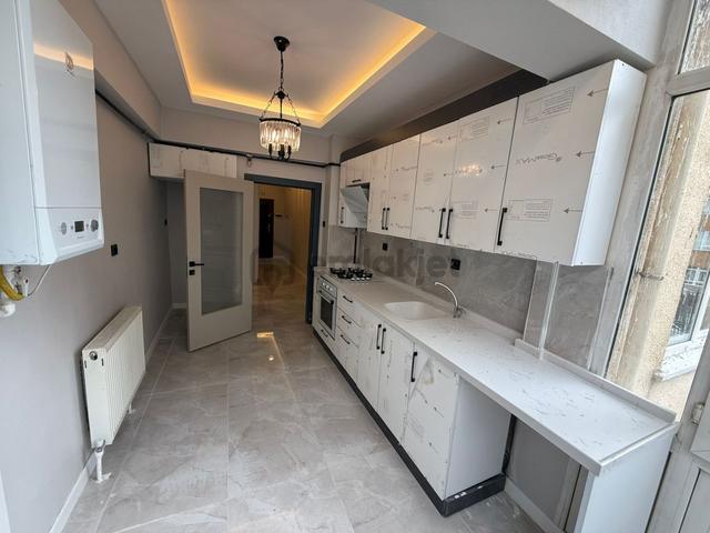 Bilgen Vatan'dan Çekirge Caddesi'nde 3+1 Orta Kat Megalüks Yapılı Masrafsız Bağımsız Salon Daire 4