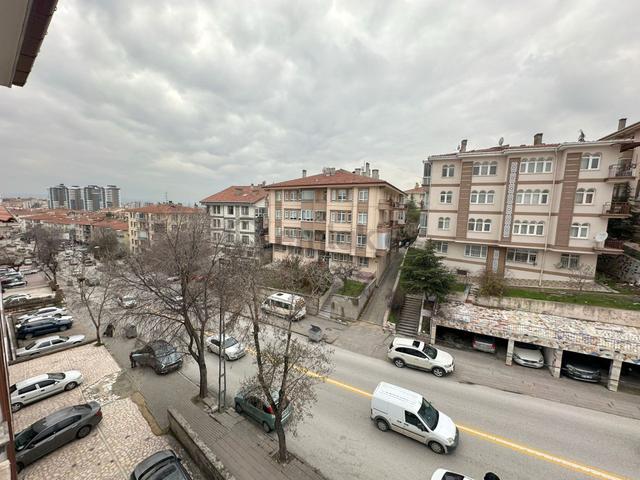 Şafak'tan Tepebaşı'nda Sanatoryum Cd. Üzeri 3+1 Ön Güney Cephe 4