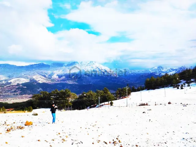 Kar Emlaktan Yeni Konacık Bozkırlı Mevkiinde 360 M2 Satılık Arsa 3