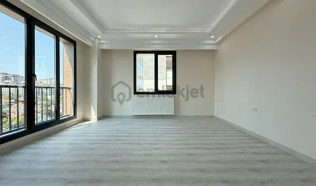 Weal World' Den Bahçelievler De K.otoparklı, Butik Sitede, Geniş 3+1 ... 2