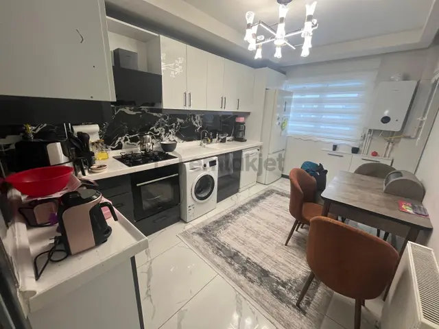 Mç Emlak'tan Yenikent 29 Ekim Mahallesin'de 3+1 Satılık Daire 1