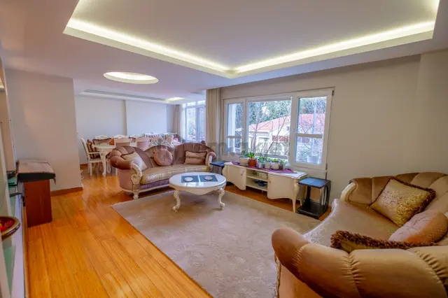 Bakırköy Şenlikköy'de Satılık Geniş 4+2 Dubleks Daire 2