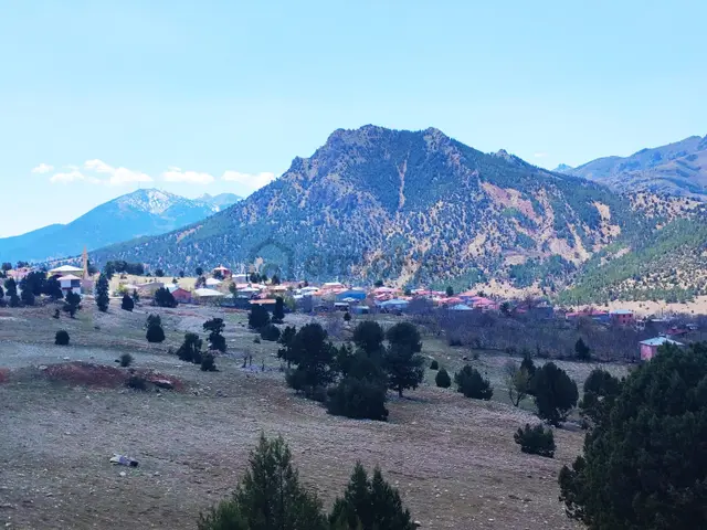 Kar Emlaktan Aşçıbekirli Fenese Mevkiinde 400 M2 Satılık Arsa 3