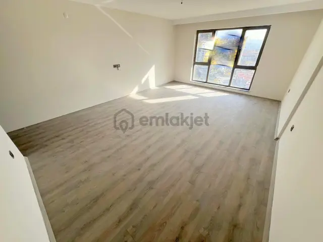 Şafak'tan Pozitif Panorama'da Yüksek Kat-g.odası-e.banyo-güney! 2