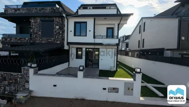 Sakarya Kocaali'de Bahçeli 3+1 Villa 1
