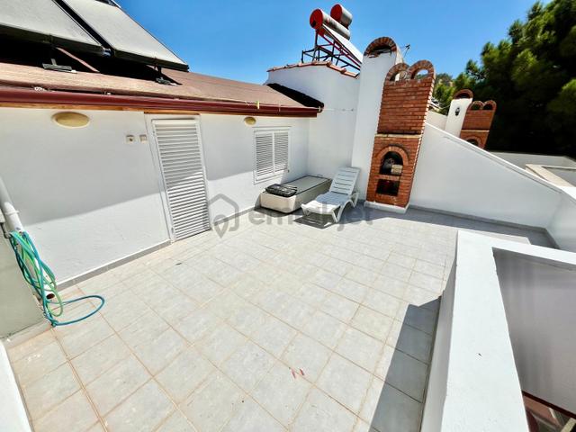 ▓zeytinli Gayrimenkul'den Doğanın İçinde & Manzaralı 4+1 Satılık Villa 2