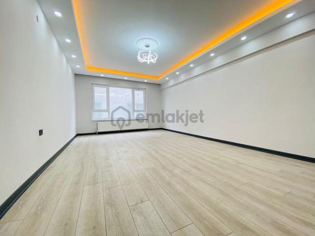 Karaağaç'ta Samsun Yolu Dibi 3+1 1. Kat Full Yapılı Satılık Daire !!!