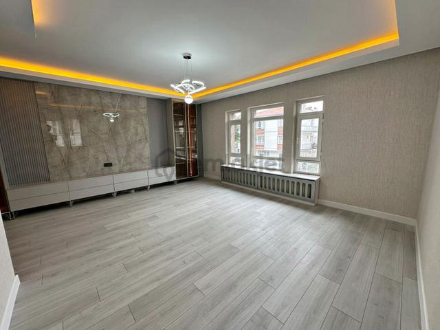 Relax'tan Ayvalı'da Ful Yapılı Ultra Lüx 1.katta 3+1 3