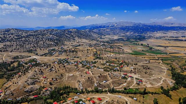 Antalya Korkuteli Yeleme Satılık 490 M2 Arsa 4