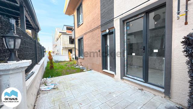 Kocaali’de Satılık 4+1 Ayrı Mutfak Geniş Bahçeli Villa 4