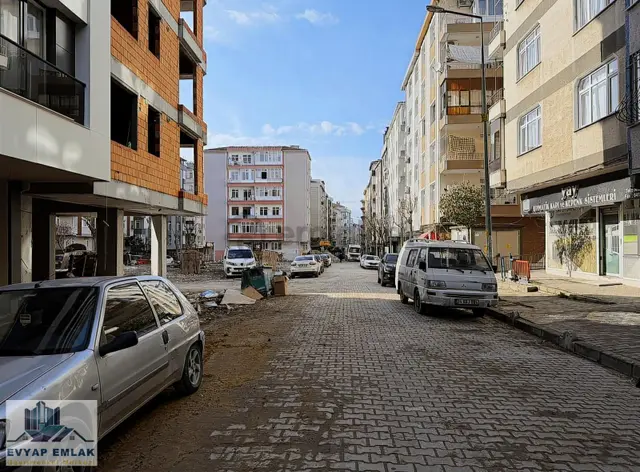 Ev-yap'tan Bahçelievler Ulubatlıhasancaddesi Sıfır Bina Dükkan 5