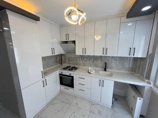 Plevne Mah Şık Tasarım Modern Yapı Geniş M2 Ara Kat 3+1 Daire Plevne Mah Şık Tasarım Modern Yapı Geniş M2 Ara Kat 3+1 Daire
