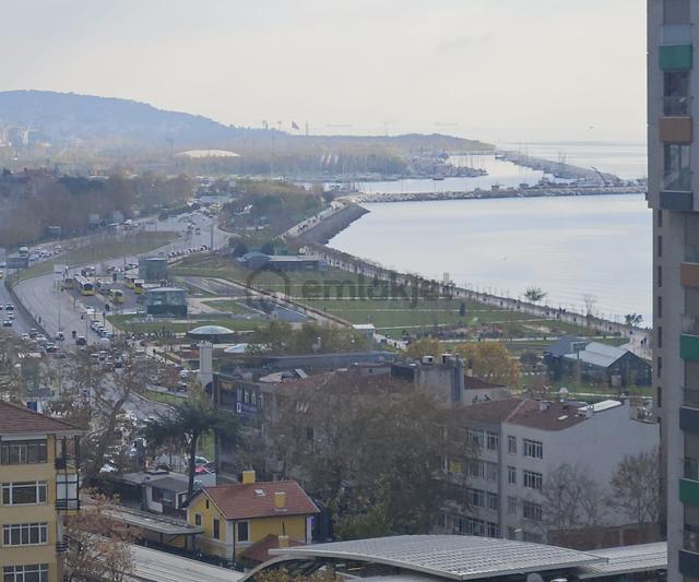 Bostancı'da Kesintisiz Deniz Manzaralı Caddeye 3.bina 4+2 Dubleks Daire Bostancı'da Kesintisiz Deniz Manzaralı Caddeye 3.bina 4+2 Dubleks Daire
