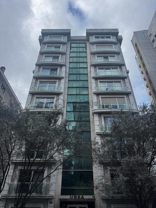 Ethemefendi Cadde Kesişiminde 4+1 Dubleks Daire Ethemefendi Cadde Kesişiminde 4+1 Dubleks Daire