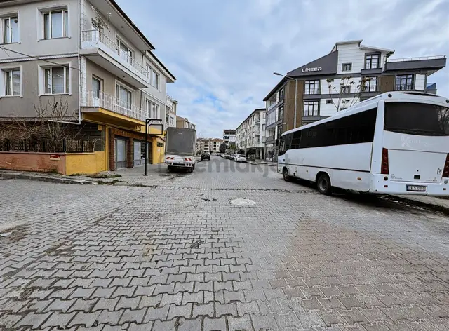 Güneş Emlaktan Satılık 1+1 Otogara Çok Yakın 3