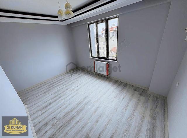 Arnavutköy Taşolukta Merkezi Konumda, Site İçi Otoparklı 2+1 2