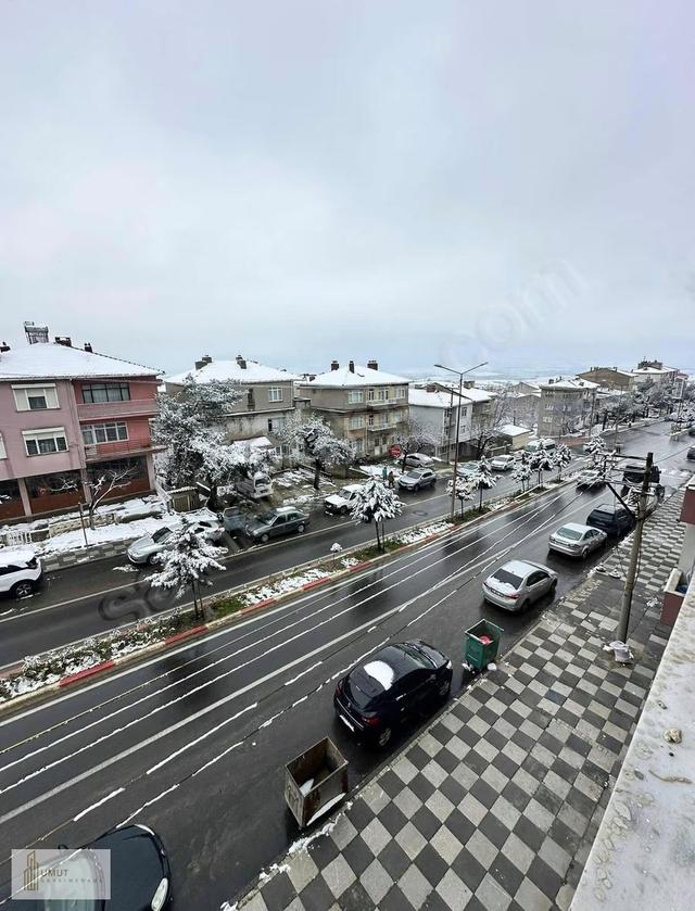 Malkara Camiatik Mahallesin'nde Ferah Asansörlü Daire 4