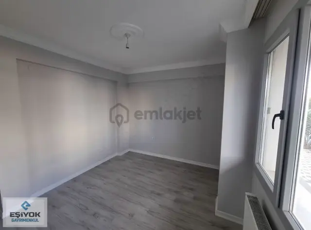 Acil Satılık Torbalı Mahallesi'nde 2+1 3