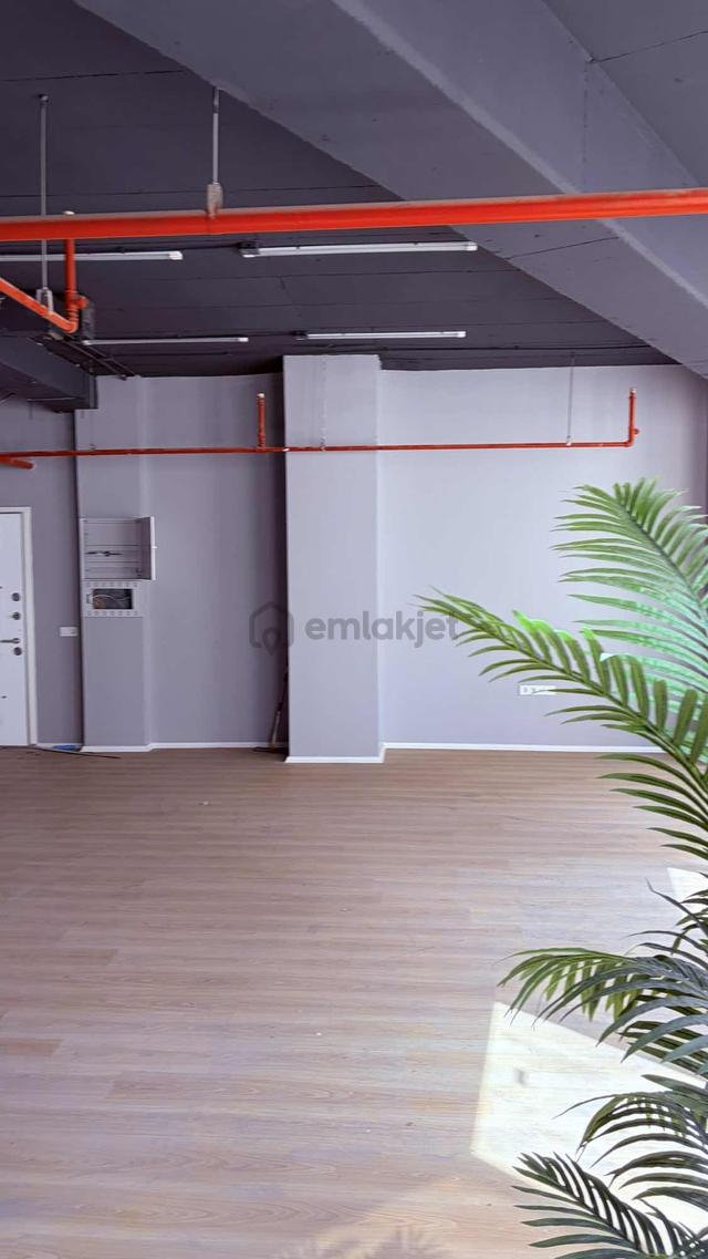 Emlakyap Tan Karat34 Te Satılık 102m2 Prestijli Plaza Ofisi 1