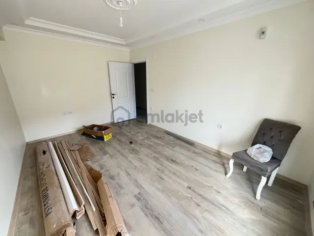 Has Seba'dan Tevfikbeyde 2+1 85m2 Caddeye Yakın Satılık Dairee 5
