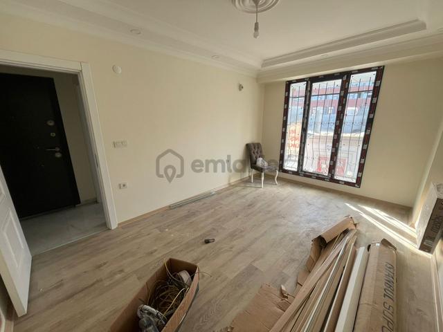 Has Seba'dan Tevfikbeyde 2+1 85m2 Caddeye Yakın Satılık Dairee 4