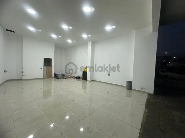 Alanya Çıplaklı Mah.kiralık 40 M2 Dükkan 3