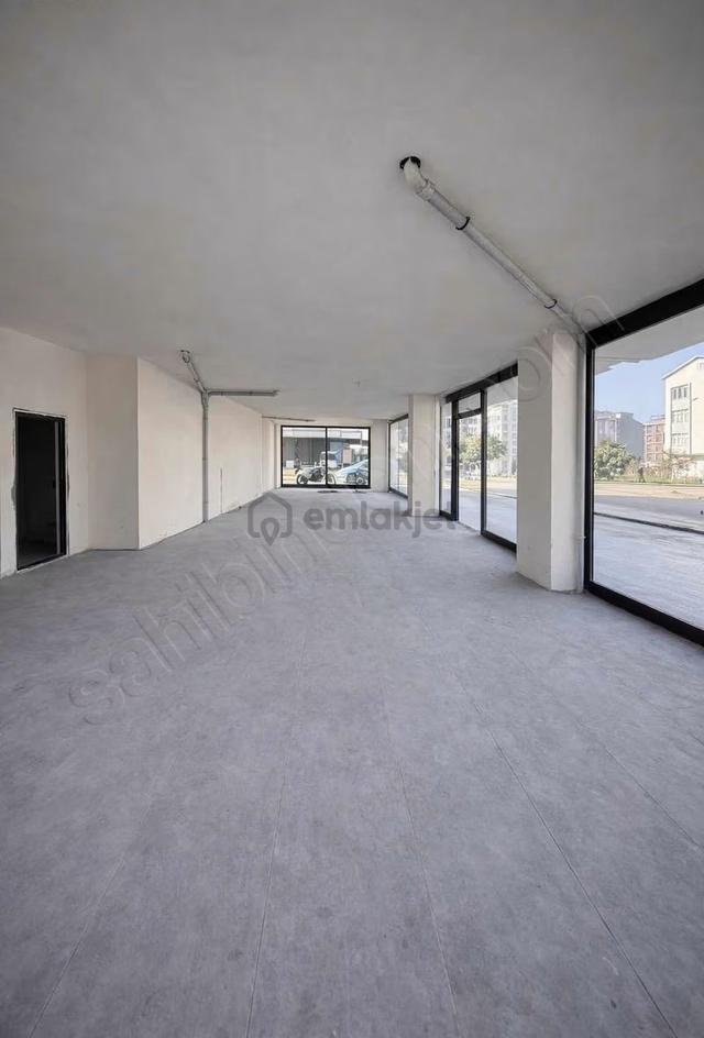 Genesis Emlaktan Cumhuriyet Mah 3 Cepheli 516 M2 Satılık İş Yeri 5