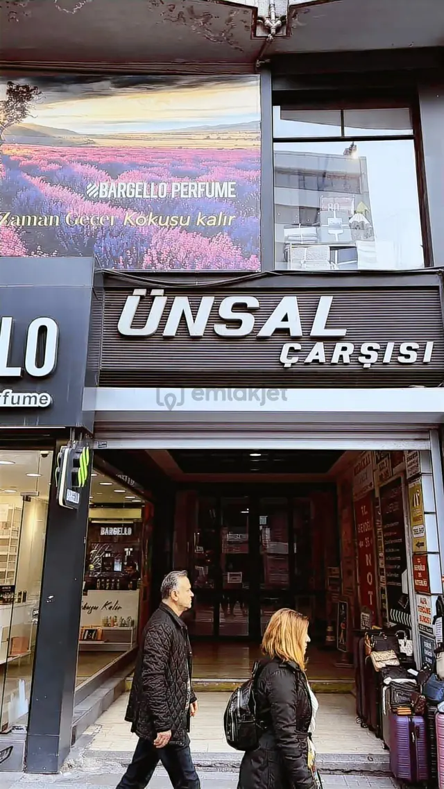 Emlakyap Tan Şişli Ünsal Çarşısında Satılık Yatırımlık Dükkan 2