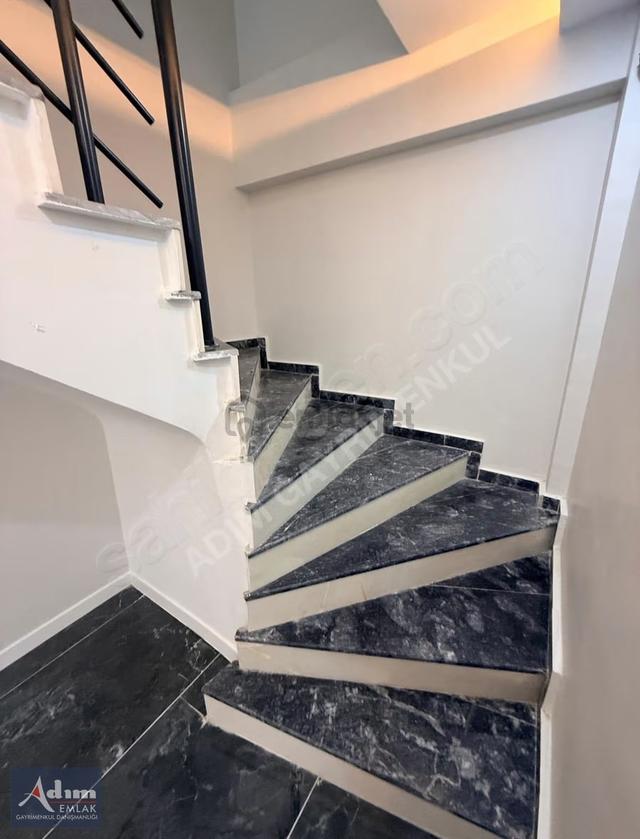 Adım Gayrimenkul/çamlıca Mh Vega Yak.e.banyolu Dubleks 170m2 3+1 2