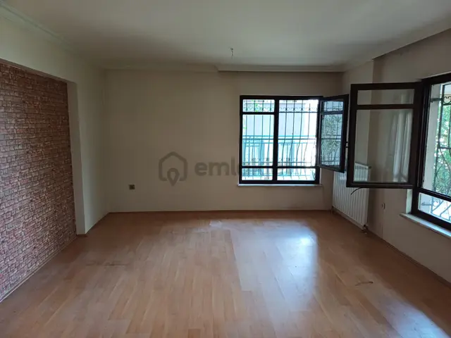 Gop Üst Koza Da Uğurmumcu Cad Yakın İçi Yapılı Kot 3 De 85m2 2+1 Bahçe Katı Kiralık Daire 3
