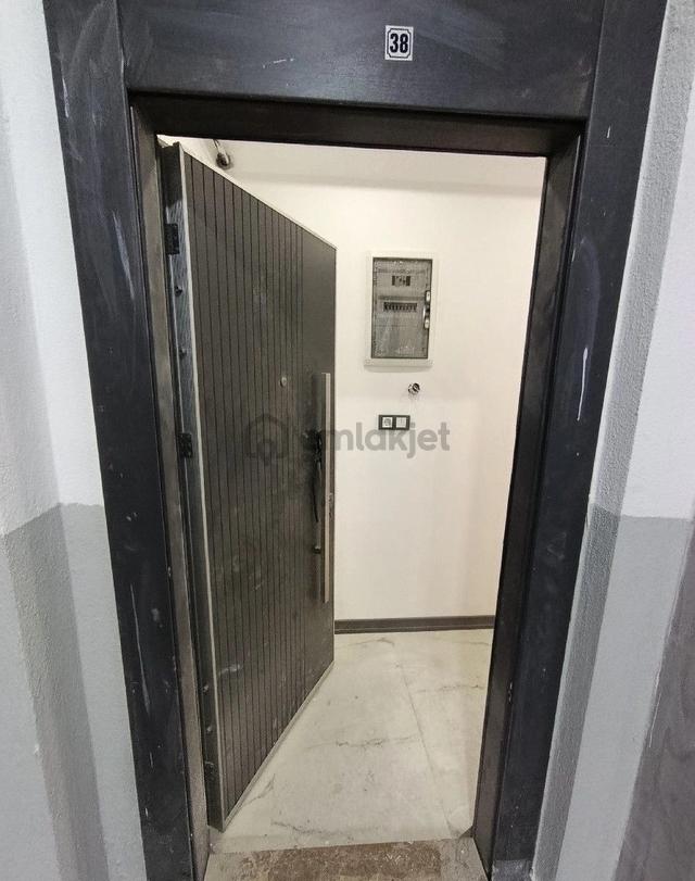 1.69 Oranlı %50 Krediyle Arnavutköy Sitede Satılık 2+1 Ara Kat Daire 1