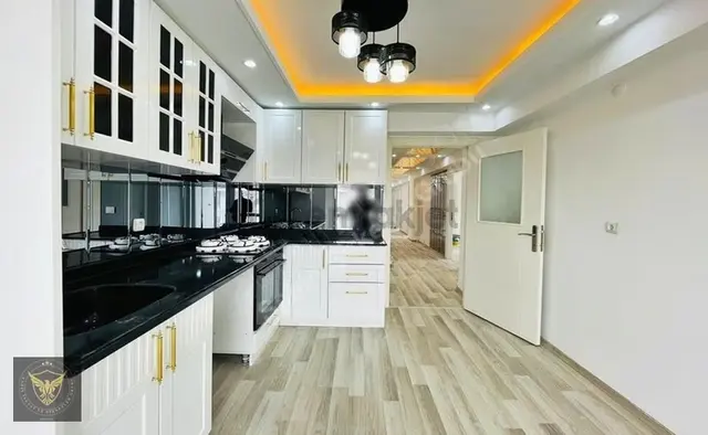 Güzelyurt Mh.metrobüse Yakın Şık Tasarımlı Teraslı 2+1 Dubleks 2